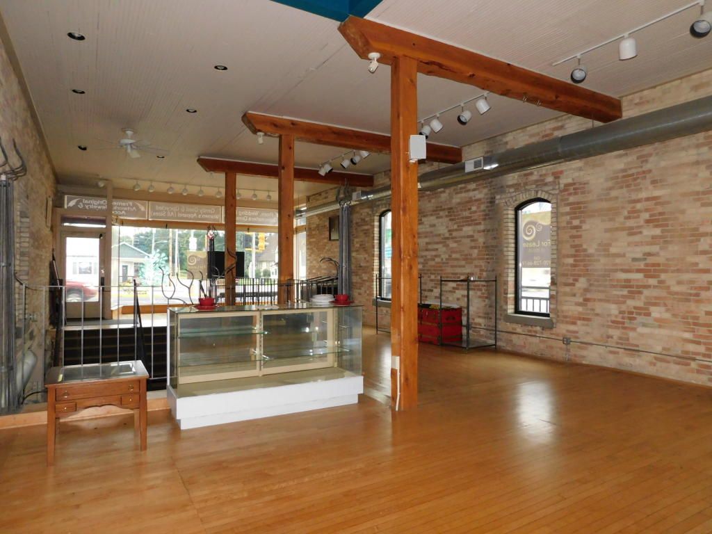234 S Main St, Fort Atkinson, WI 53538